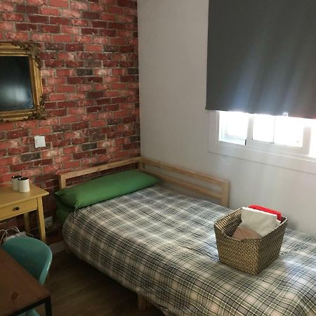 Practical Room: Barcelona-Fira-Airport L'Hospitalet de Llobregat Ngoại thất bức ảnh