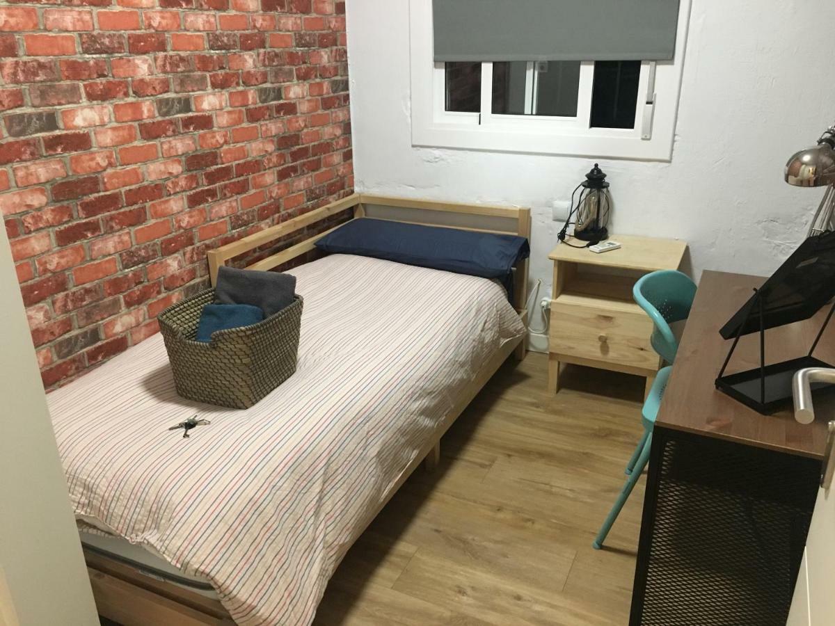Practical Room: Barcelona-Fira-Airport L'Hospitalet de Llobregat Ngoại thất bức ảnh