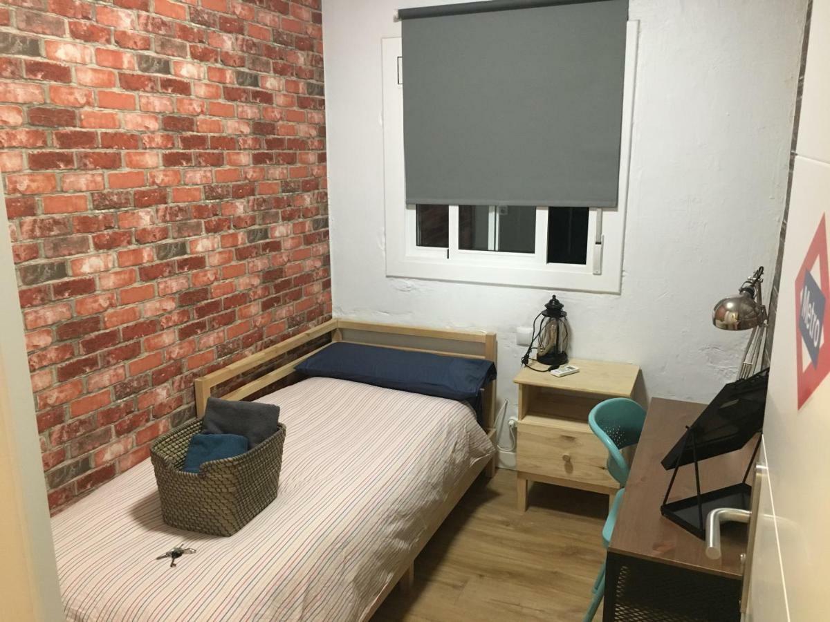 Practical Room: Barcelona-Fira-Airport L'Hospitalet de Llobregat Ngoại thất bức ảnh
